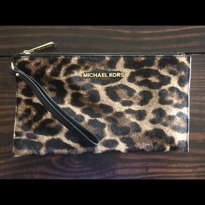 Michael Kors wristlet